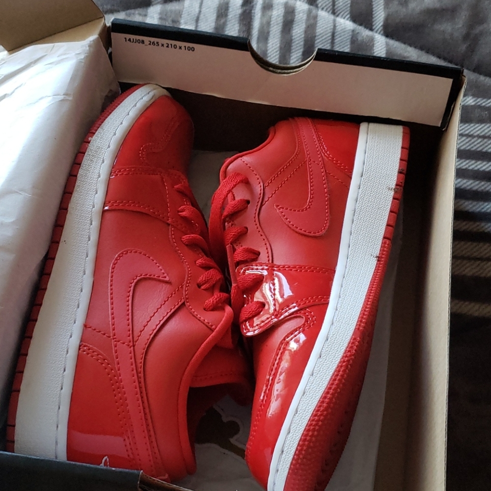 Red shoes